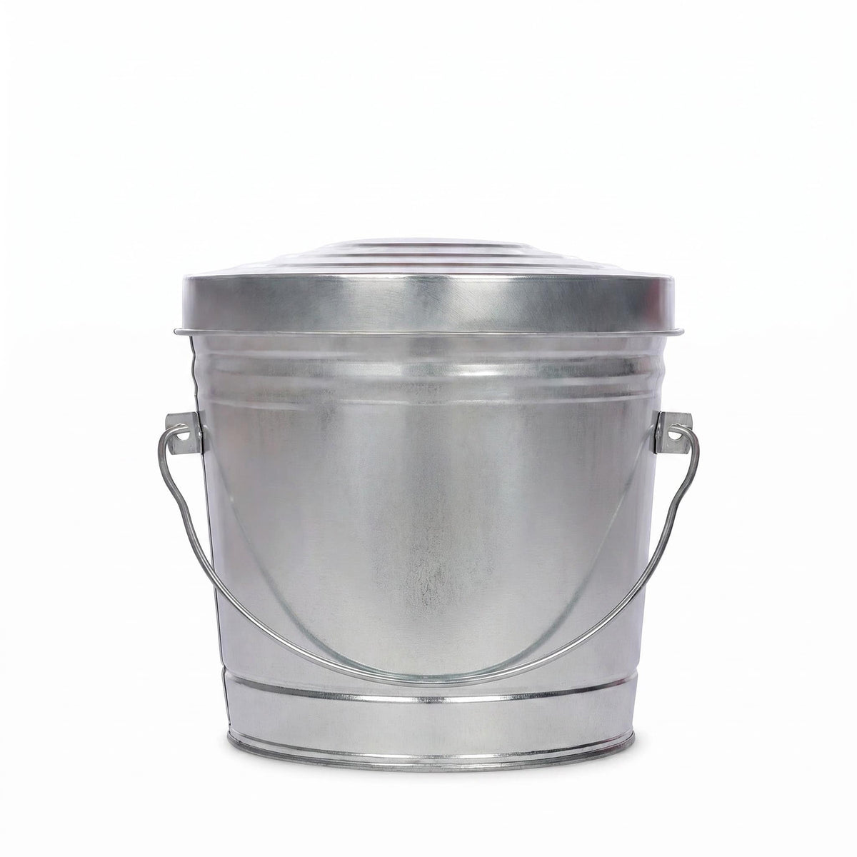 Galvanized Steel 6 Gallon Trash Can with Locking Lid H2440