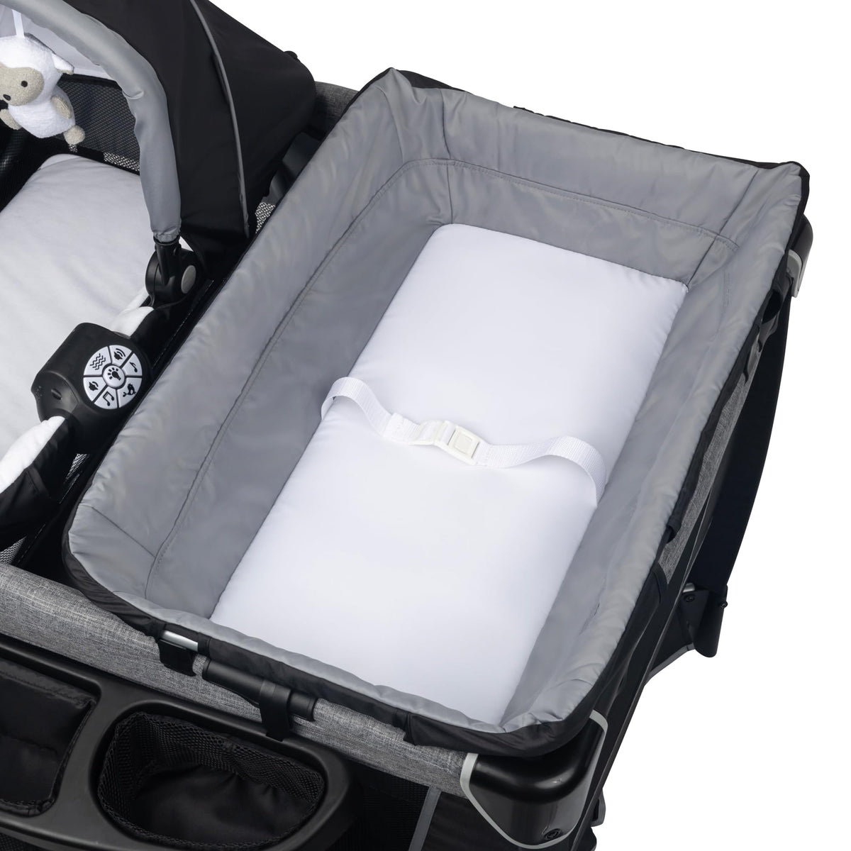 Playard, Bassinet & Storage R354