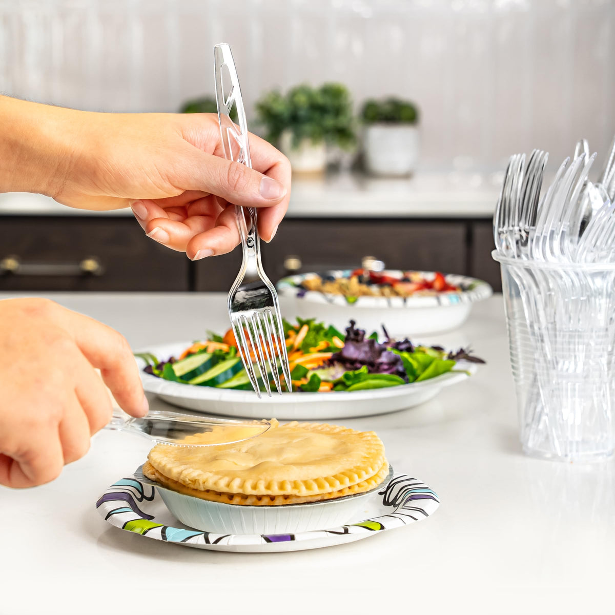 Clear Plastic Cutlery Set, 192 Count Combo Forks, Spoons and Knives Y16354